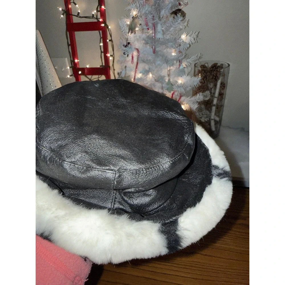 Wilsons Leather Kids Dalmatian Print Faux Fur Bucket Hat Size M‎